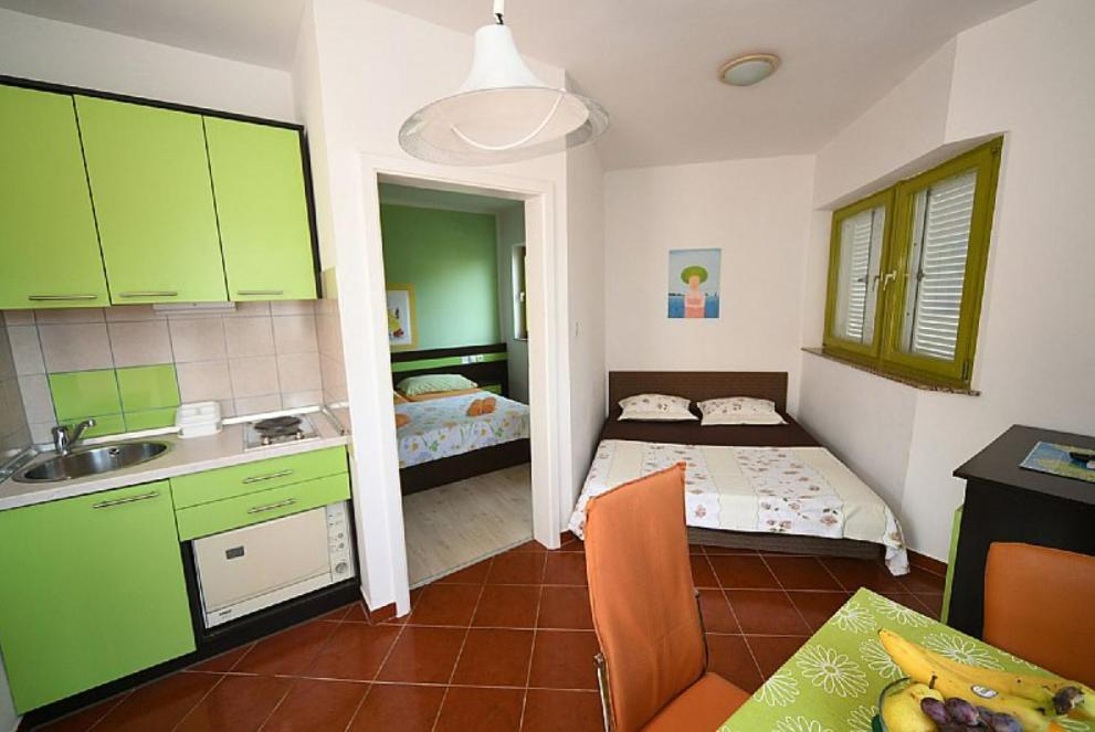 Apartments Dvori ノヴァリャ エクステリア 写真