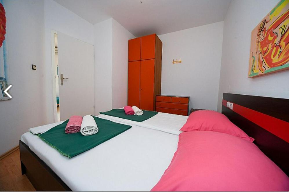 Apartments Dvori ノヴァリャ エクステリア 写真